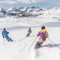 Skiing in powder snow